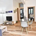 Giorgos House Apartment