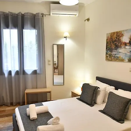 Giorgos House *