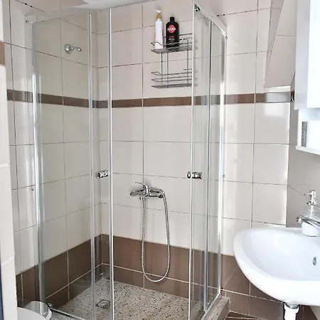 Giorgos House Apartman *